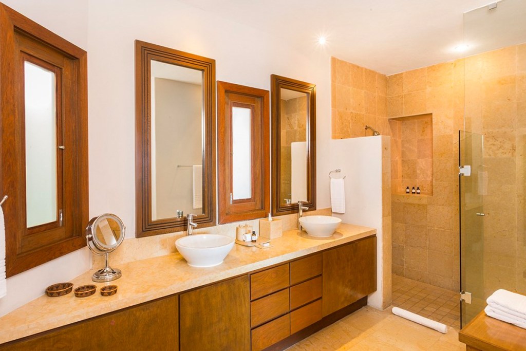 HOUSE   I  REAL DEL MAR  I  LA CRUZ DE HUANACAXTLE