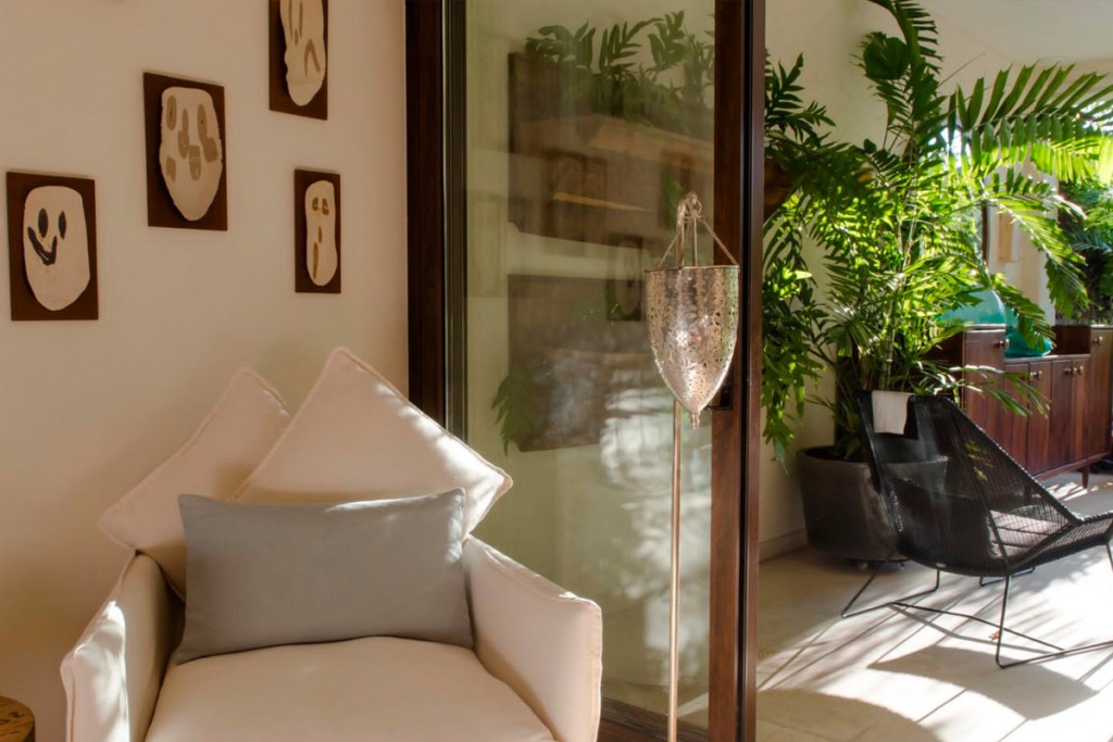 CONDO I BUGAMBILIA I DESTILADERAS