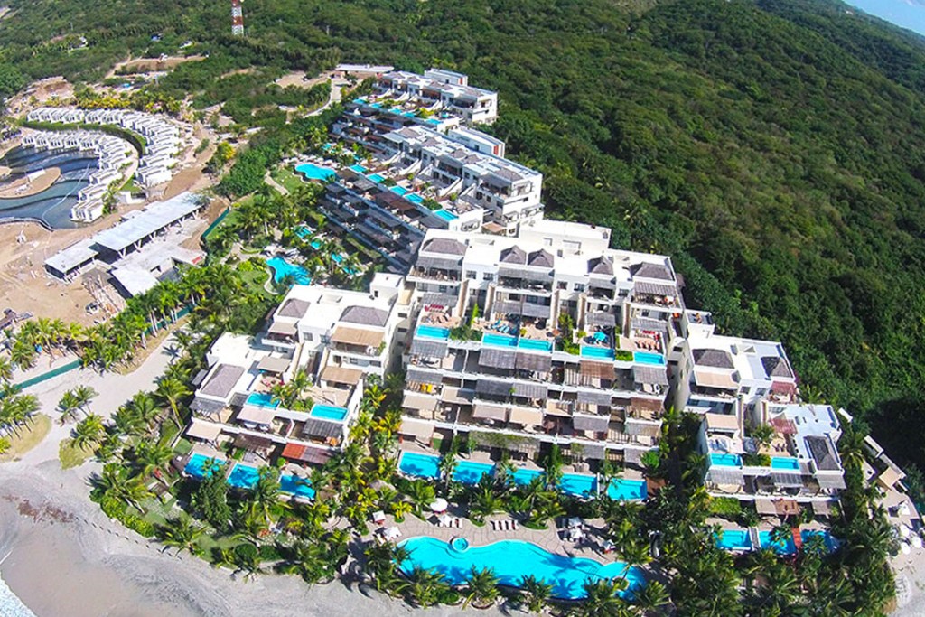 CONDO I BUGAMBILIA I DESTILADERAS